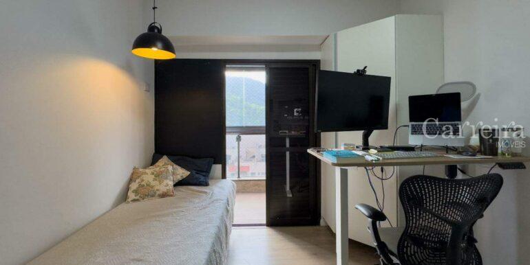 Apartamento à venda no Enseada: